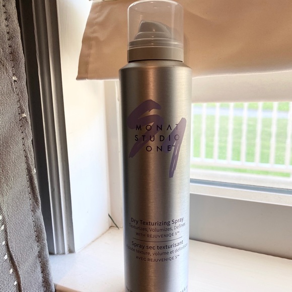Monat dry texturizing spray - Picture 3 of 4